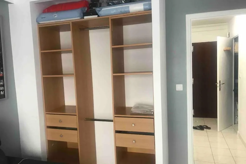 Studio Meuble Climatise Toulon Mourillon Bord De Mer France
